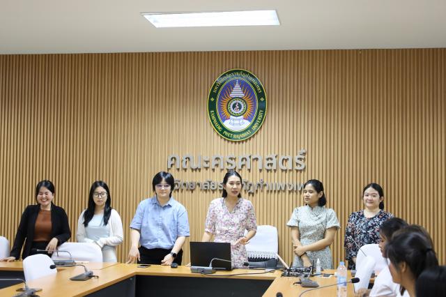 4. กิจกรรมพบนักศึกษาใหม่ โปรแกรมวิชาภาษาจีน